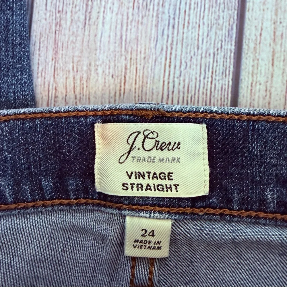 J. CREW Vintage Straight Jeans 24
